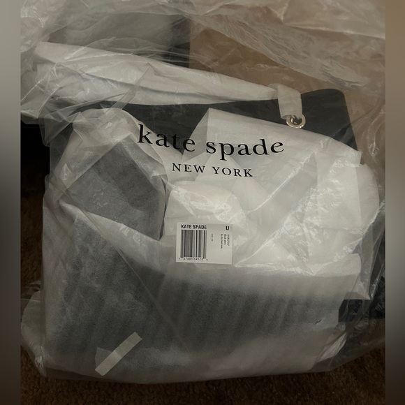 NWT KATE SPADE LARGE Black Jordyn Chain Tote retails $449 - Picture 8 of 8